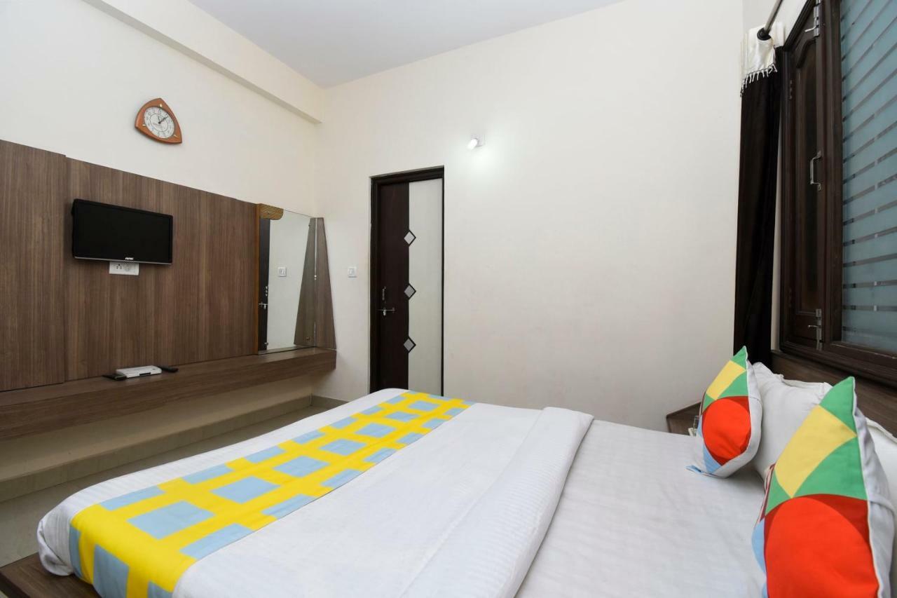 Elegant 1Br Stay In Mount Abu Central Exterior photo